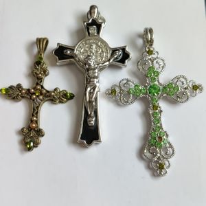 Y2K Early 2000s Trendy Crucifix Pendants
